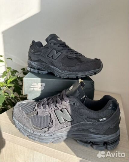 Кроссовки New balance 2002r