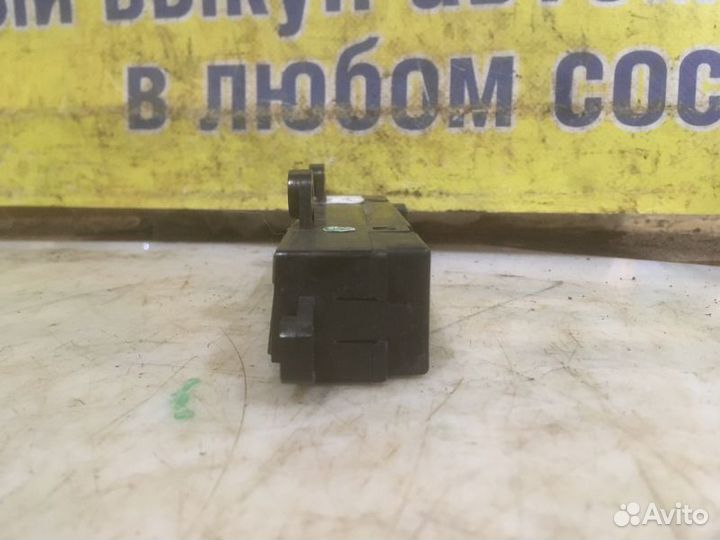 Часы салона Kia Rio