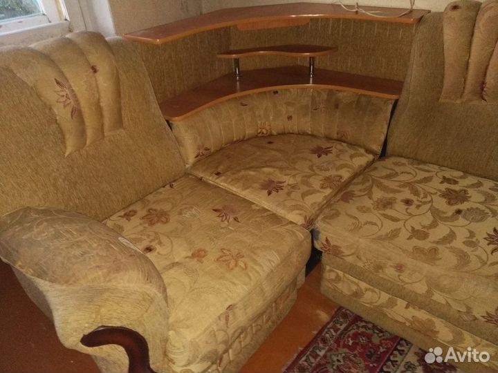 Мягкий уголок, кресло