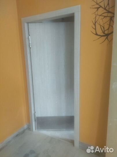 Дверь деревянная бу