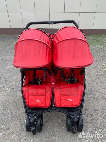 Коляска для двойни погодок Valco Baby