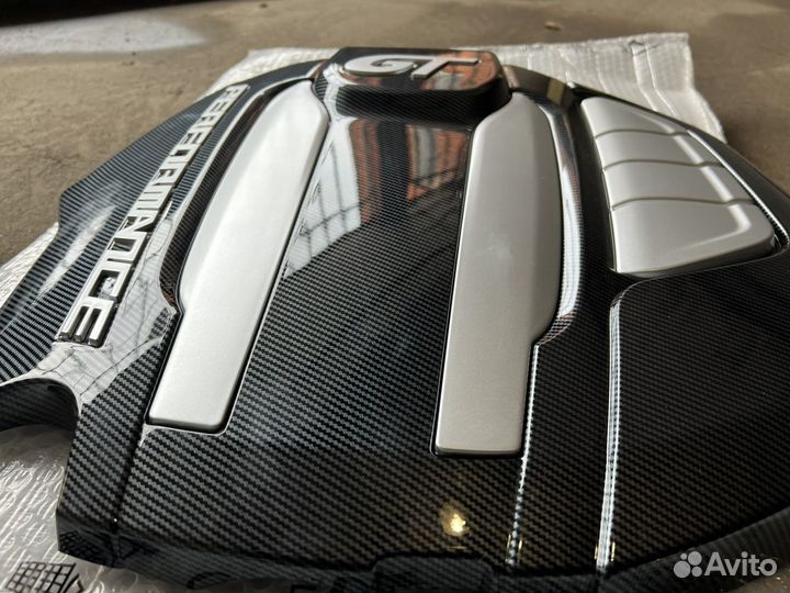 Крышка двигателя Ауди А5 8W 2016