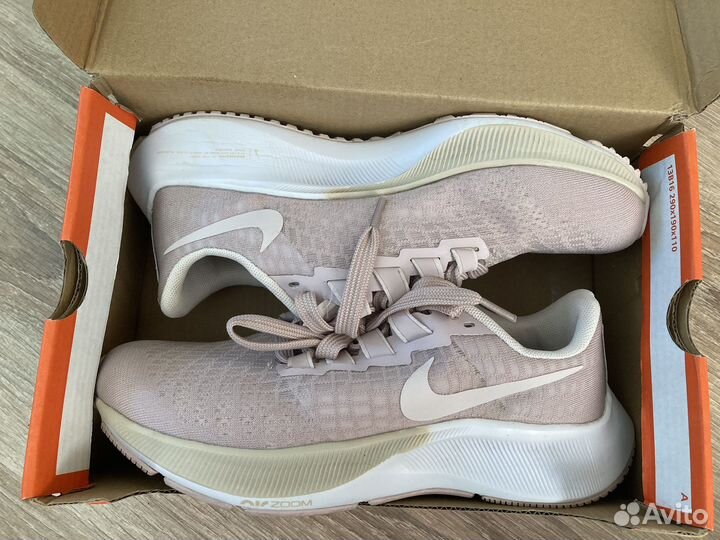 Кроссовки nike