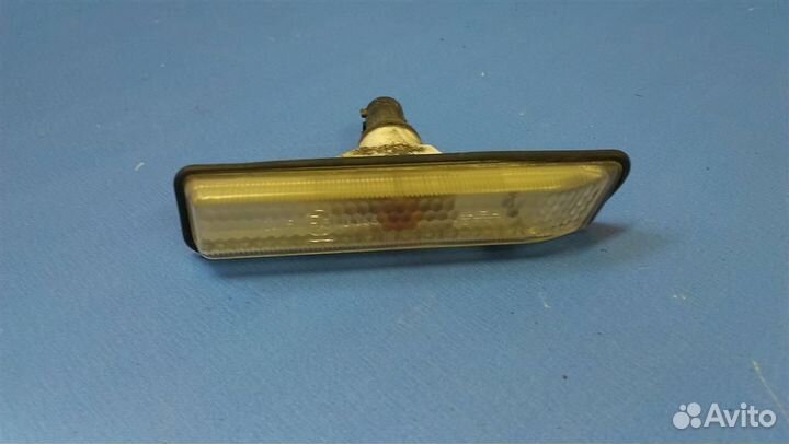 Повторитель на крыло правый BMW X5 E53