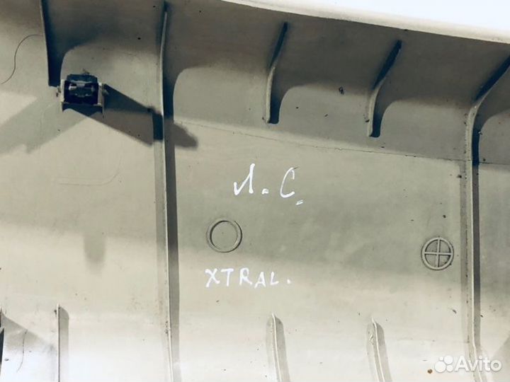 Обшивка стойки средней левая Nissan X-Trail T30