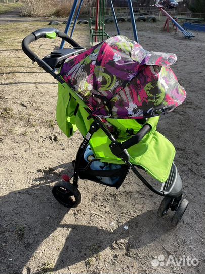 Прогулочная коляска
