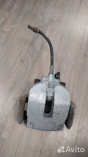 Суппорт тормозной задний правый Bmw X5 4.8I E70