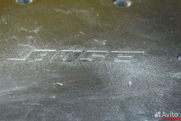 Audi Q7 4M Сабвуфер bose