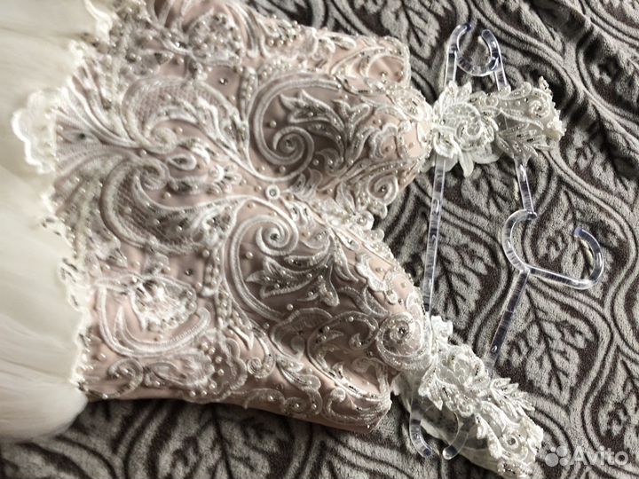 Платье свадебное