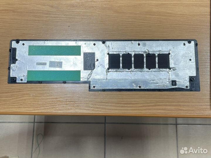 Сервисная крышка ноутбука Dell 15-5558