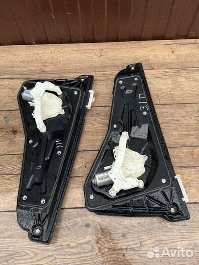 Стеклоподъемник задний Land Rover Sport 3.0