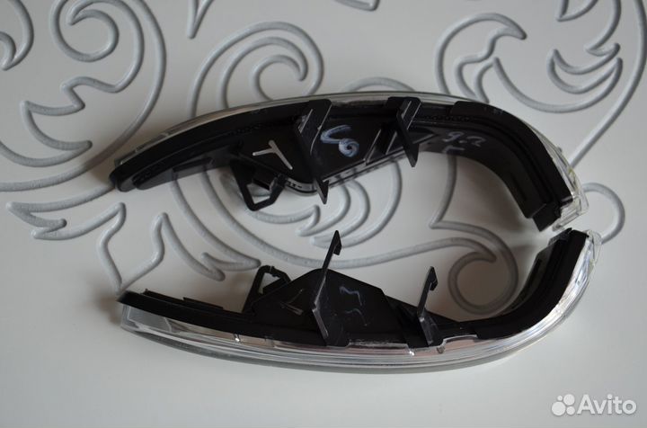 Поворотники на Весту в зеркала б.у