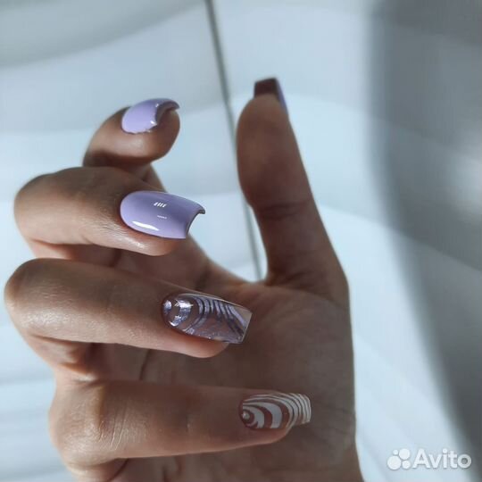 Маникюр и педикюр