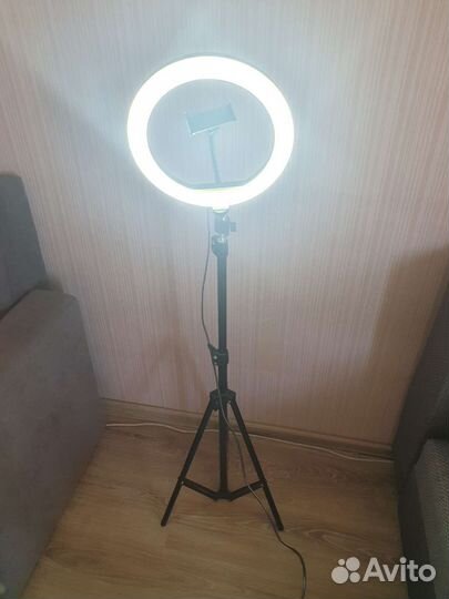 Кольцевая лампа для селфи
