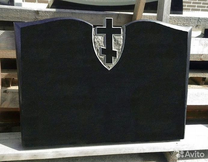 Памятник на могилу из гранита