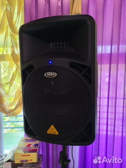 Акустическая система Behringer eurolive b815 neo