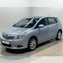 Toyota Verso 1.8 CVT, 2011, 220 000 км, с пробегом, цена 929 000 руб.