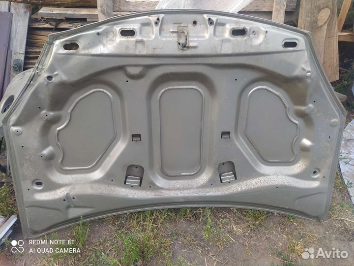 Капот Renault Sandero