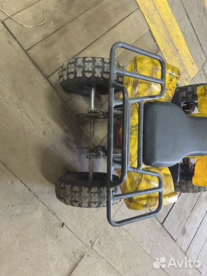 Детский электроквадроцикл