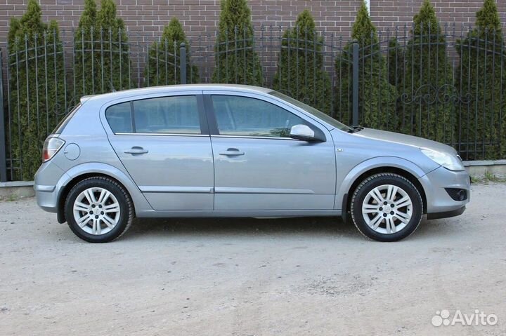 Opel Astra 1.8 МТ, 2008, 239 000 км