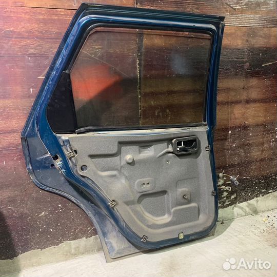 Дверь задняя левая Ford Escort