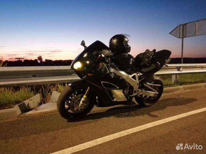 Honda CBR900 RR