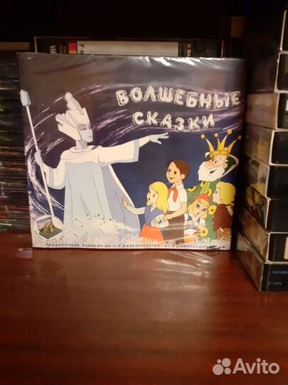 Видеокассеты с фильмами