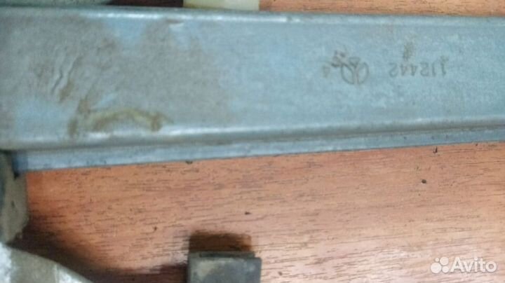 Стеклоподъемник задний левый правый Primera P11