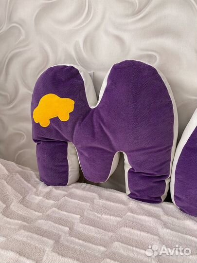 Буква подушка М