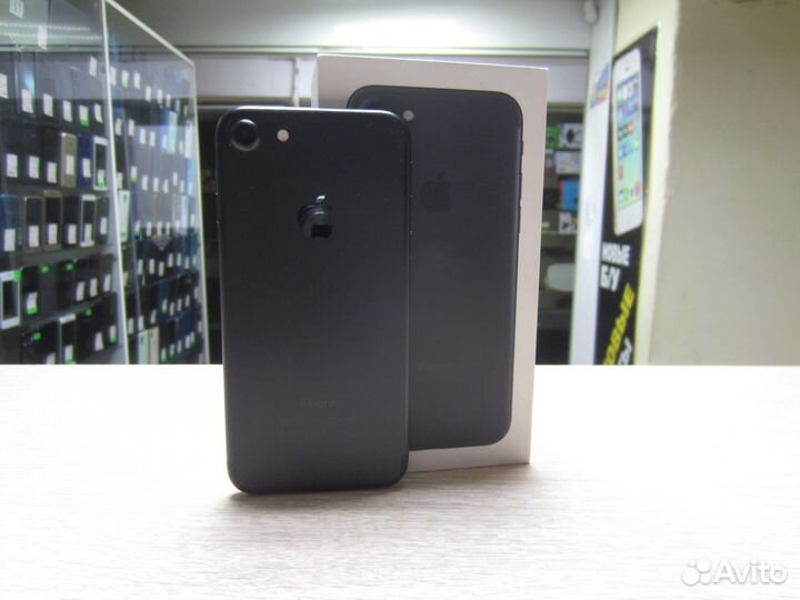 iPhone 7, 32 ГБ