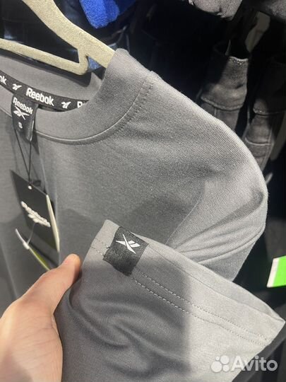 Футболка Reebok серый
