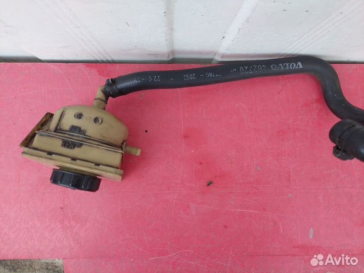 Бачок гидроусилителя руля Volvo 460