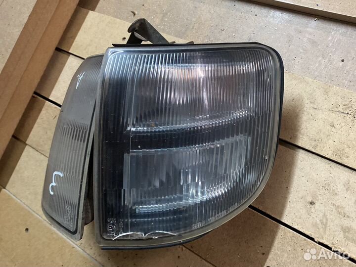 Габариты Pajero 2 рестайл MR376366 MR376367