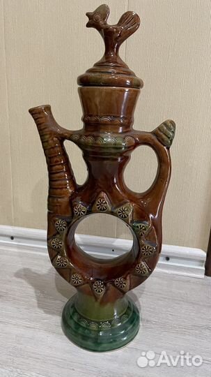 Декоративный кувшин
