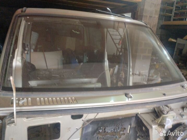 Стекло лобовое на УАЗ patriot