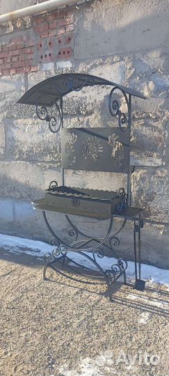Мангал с крышей