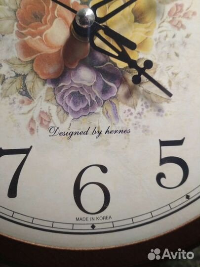 Часы настенные двухсторонние