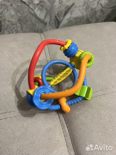 Развивающие игрушки для малышей