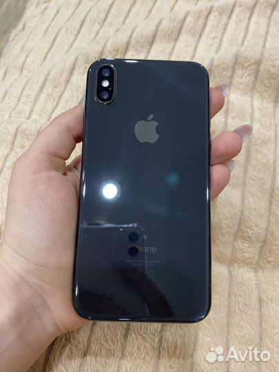Телефон iPhone 10