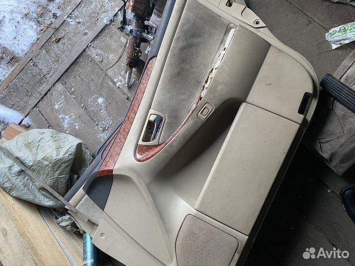 Toyota crown салон grs182