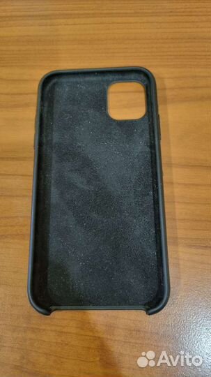 Чехол на iPhone 11