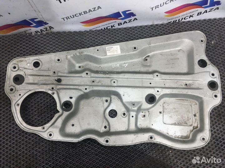 Накладка двери передней правой Volvo FH