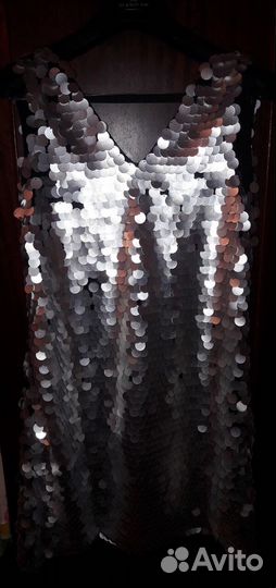 Дизайнерское платье
