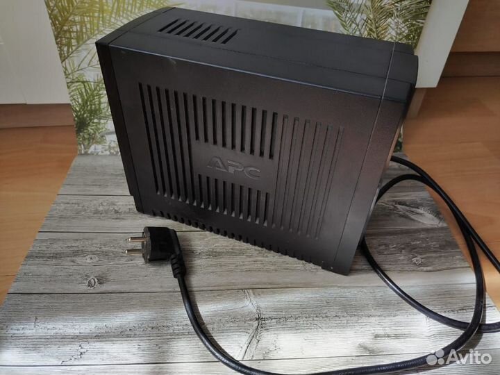 Источник бесперебойного питания apc 650