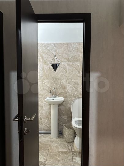 Гостиница, 130 м²