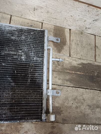 Радиатор кондиционера Audi A4 2006г