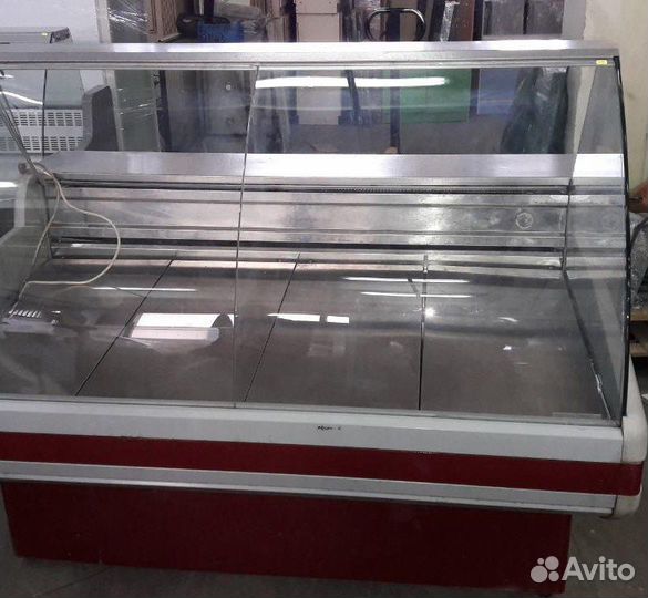Холодильное оборудование для магазина
