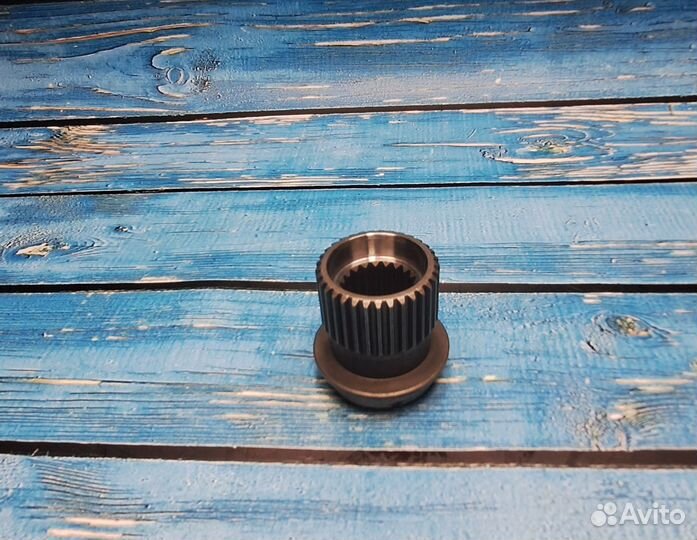 Втулка включения полного привода в передний редукт