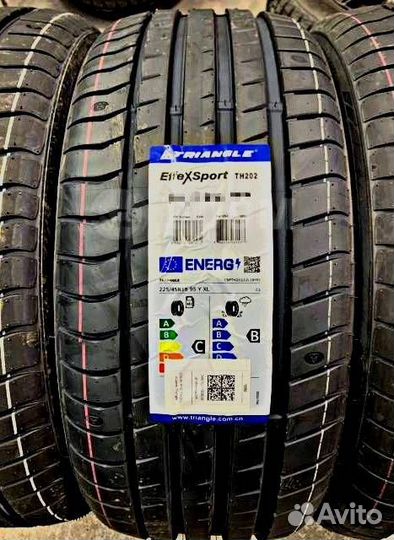 Triangle EffeXSport TH202 235/55 R20 105Y