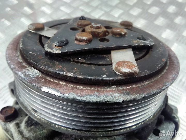 Компрессор кондиционера для Ford C-MAX 1 1677171